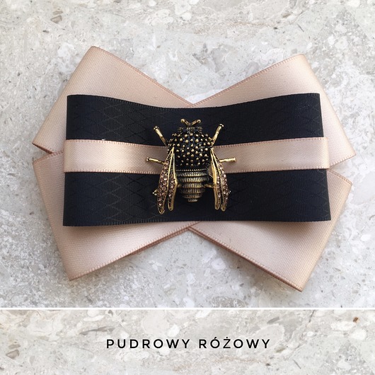 Brosza  2021 z Robalem  NEW Pudrowy Różowy
