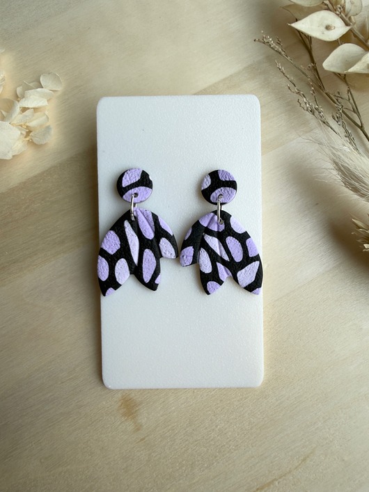 kolczyki z masy plastycznej Kolczyki Spots - fioletowe motyle skrzydła
