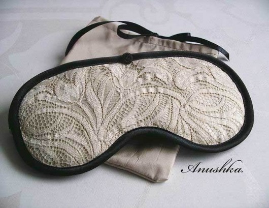 Lace and black ANUSHKA