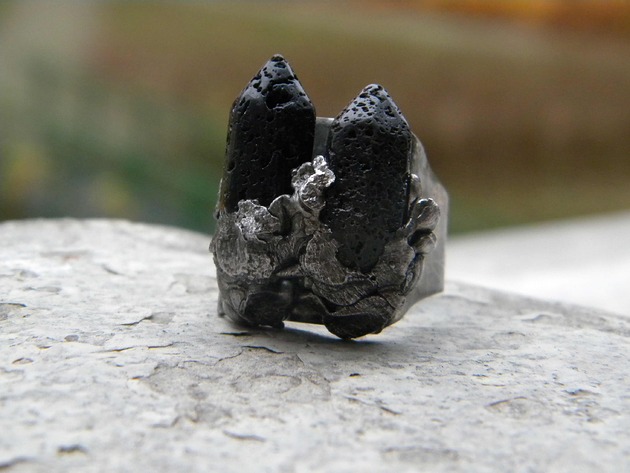 pierścionki - różne Lawa   - pierścień