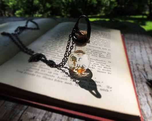Płatki złota (FLAKES OF GOLD) by MARIAELA MARIAELA