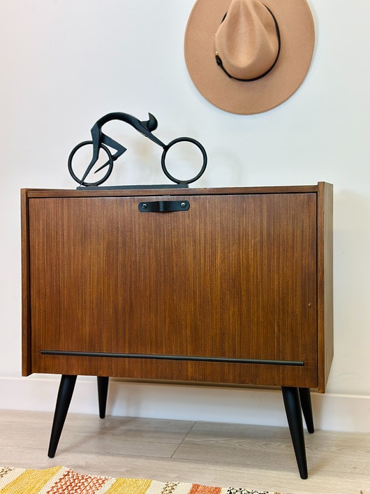 szafki Vintage szafka na buty po renowacji