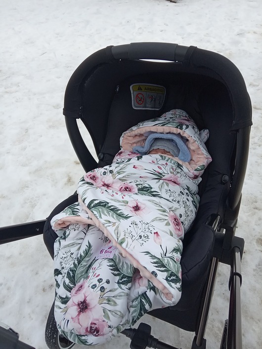 Kocyk do fotelika z wypeł. śpiworek- otulacz Mi Bebe