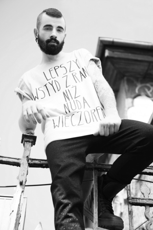 LEPSZY WSTYD Z RANA NIŻ NUDa WIECZOREM REST Factory