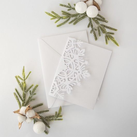 Zimowe zaproszenie ślubne "Glitter snow" białe Papiernik