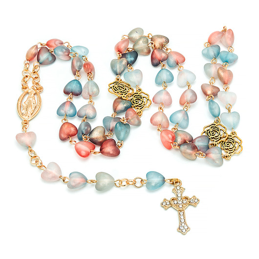 komunia - pozostałe Piękny pastelowy różaniec, serduszka, złoty krzyżyk, pudełko