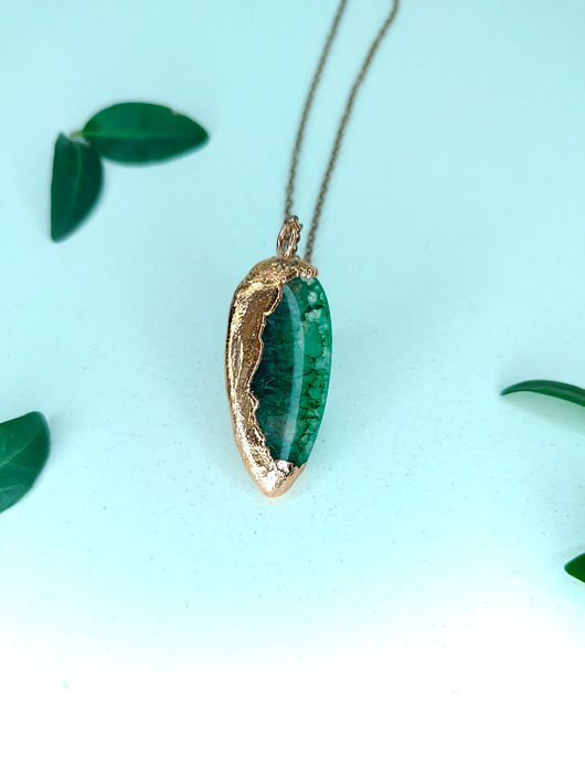 wisiory Zielony Agat w Miedzianej Oprawie