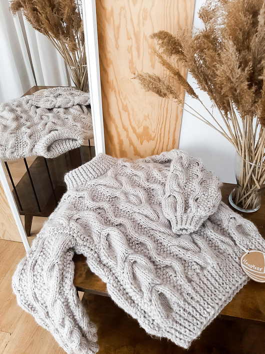 swetry damskie  Zimowy sweter- warkocze alpaka