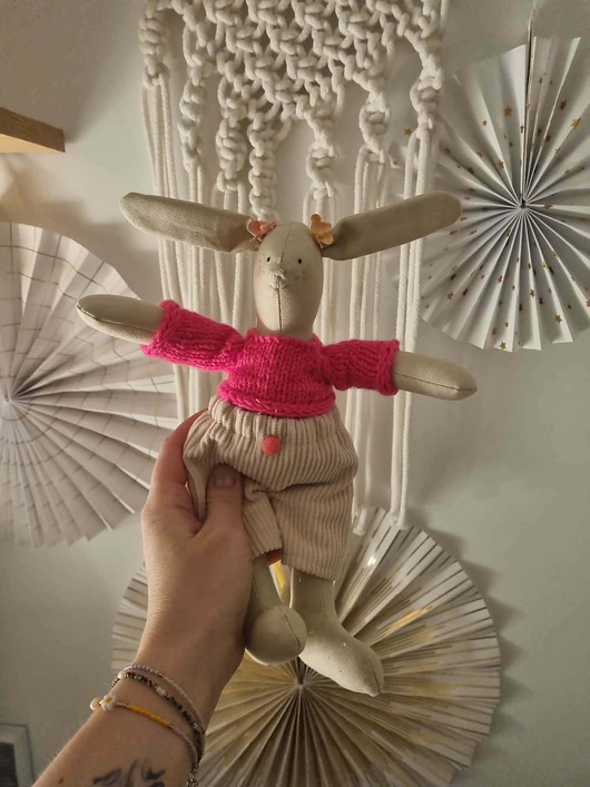 misie i maskotki Przytulanka w sweterku