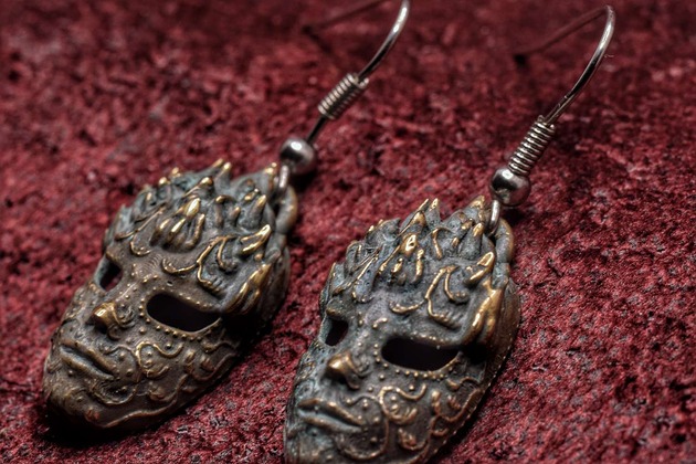 kolczyki - inne "To nie jest" -  Kolczyki z brązu pokryte zieloną patyną