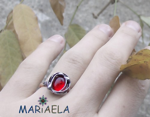 KROPELKA CZERWIENI MARIAELA