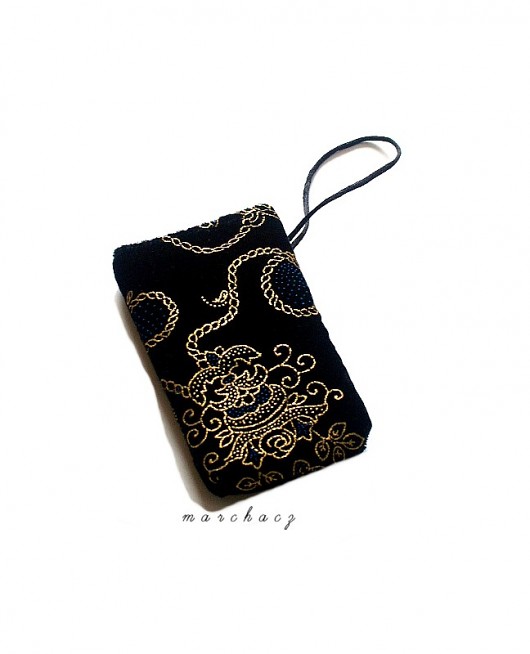 Etui _wersal Manufaktura broszki