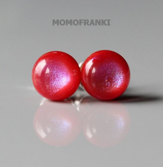 blue in red sparkles momofranki