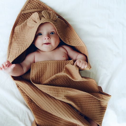 przewijaki i ręczniki dla dzieci Okrycie Kąpielowe z Kapturkiem Ręcznik Bawełna 75x75cm TOFFEE od BabyU