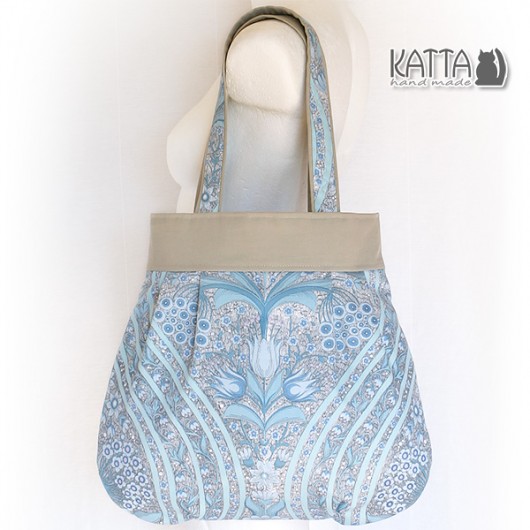 romantic blue Katta