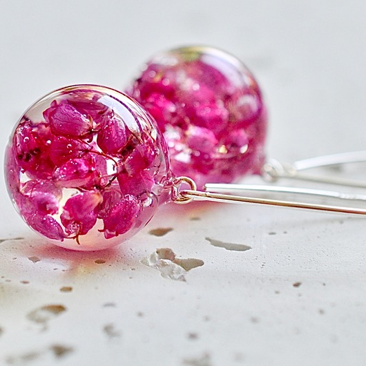 Kolczyki srebrne ręcznie wykonane z naturalnymi kwiatami Grol Jewellery