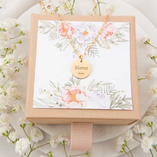 złote naszyjniki Naszyjnik dla mamy z napisem mama