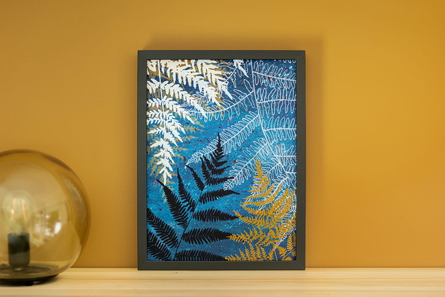 grafiki i ilustracje Ilustracja Autorska: Paprocie na granatowym tle