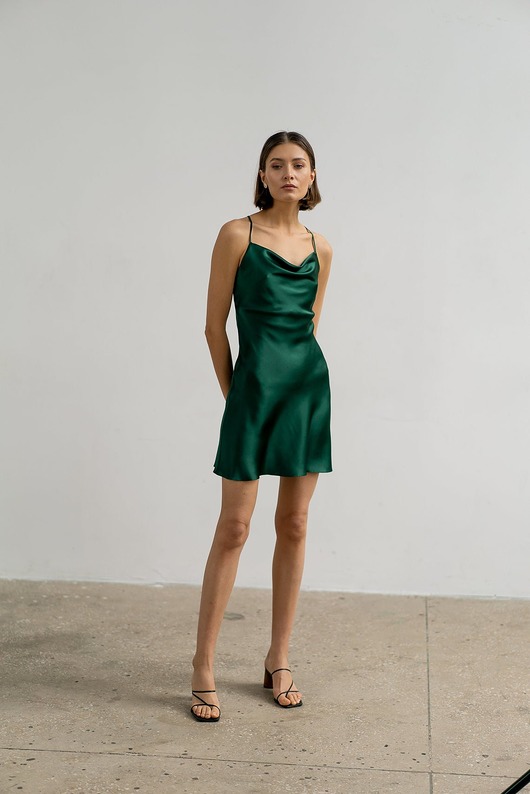 sukienki mini damskie Satynowa sukienka GRACE mini zielona