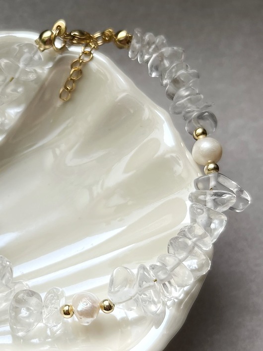 bransoletki z kamieni naturalnych Bransoletka - kryształ górski z perłami