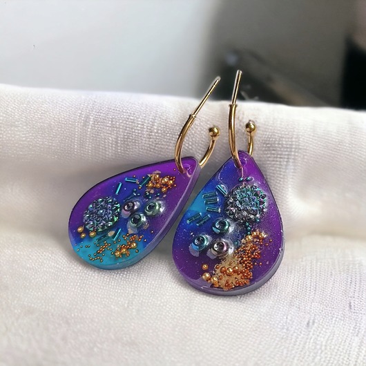 kolczyki z żywicy UNIKATOWE kolczyki z żywicy : kolekcja PICASSO fiolet