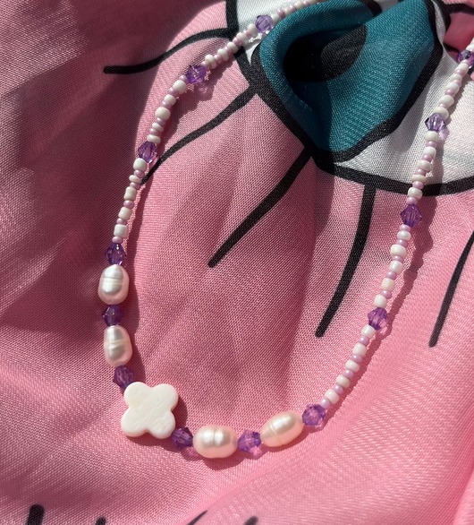 chokery Choker z koralikami i perłami i muszlą
