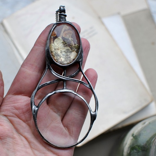 wisiory Naszyjnik lupa grzybiarka