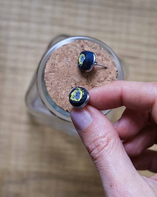 kolczyki - inne Mini kolczyki w stylu surowym. Sztyfty antyalergiczne - Polne Kwiatuszki