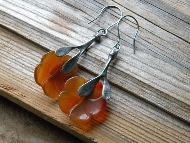 kolczyki wire wrapping pomarańczowe kwiaty   - kolczyki - gałązki