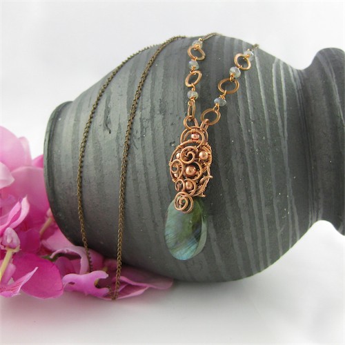 The Ancient Treasure - labradoryt wire-wrapping Almien art Studio