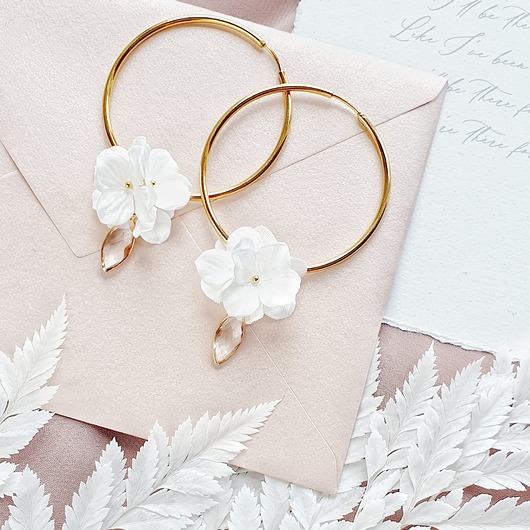 Biżuteria ślubna Kolczyki koła ślubne z kwiatami SILKY - koła 6cm