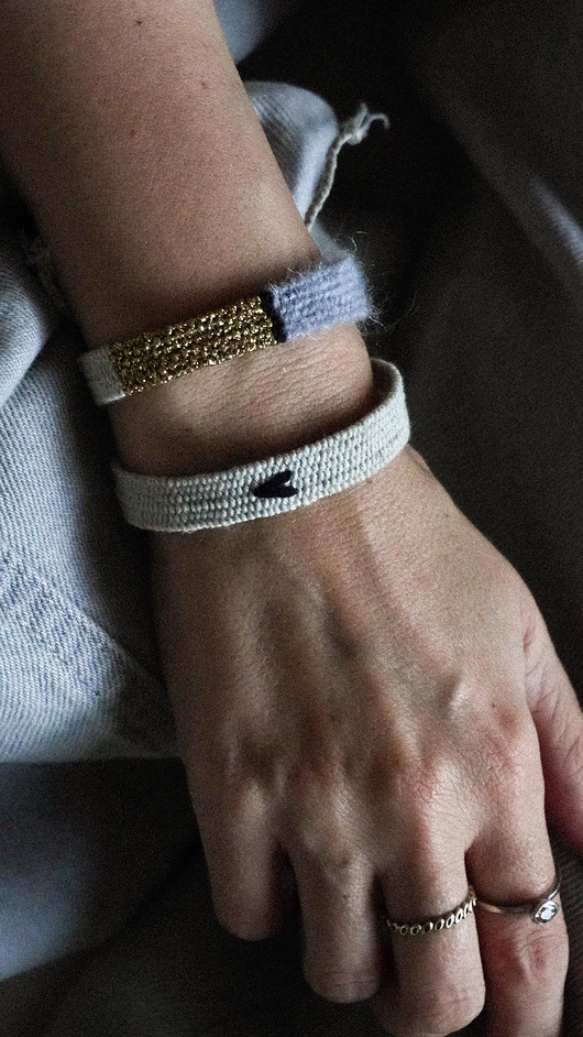 bransoletki - inne Bransoletki tkane na krośnie - Zestaw "Serduszko i paseczki"