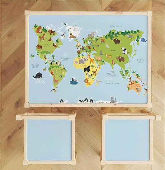 meble do pokoju dziecka Naklejki na stolik Ikea LATT oraz krzesełka mapa świata