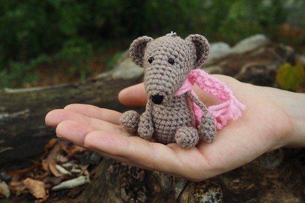 breloki BEŻOWY SZCZUREK - brelok, zawieszka do torby, plecaka, kluczy