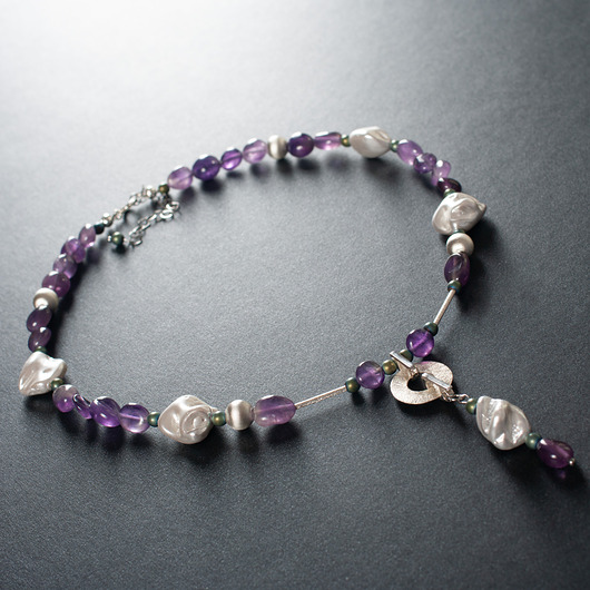 kolie Naszyjnik z perłami i ametystami. [PN6]