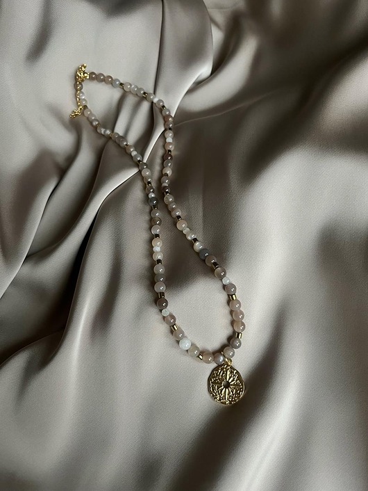 korale Naszyjnik z kamieniem słonecznym