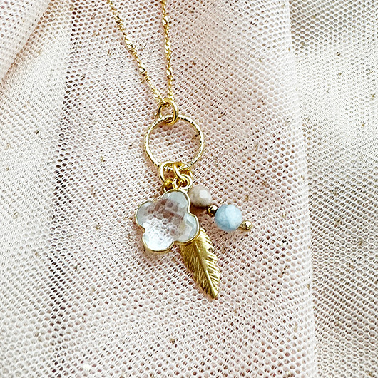 złote naszyjniki Naszyjnik z kamieniami, kryształ górski i turmalin, koniczynka