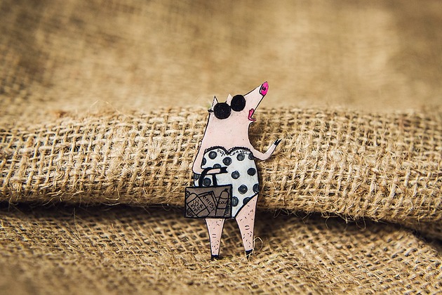 broszki Broszka Pigi Chanel