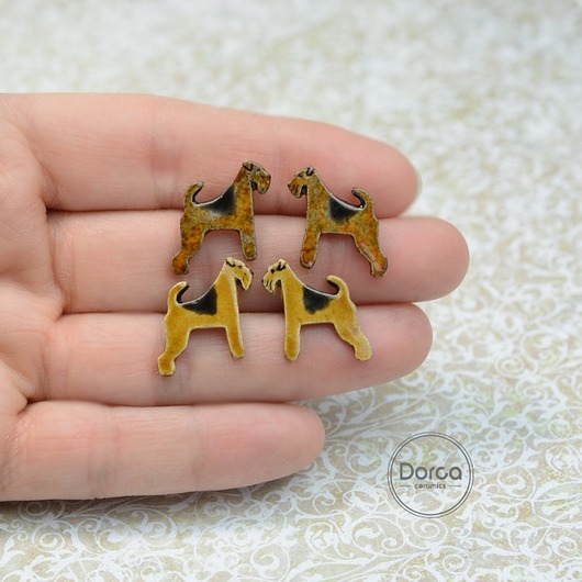 Airedale terrier mini pieski- ceramiczne sztyfty Dorca