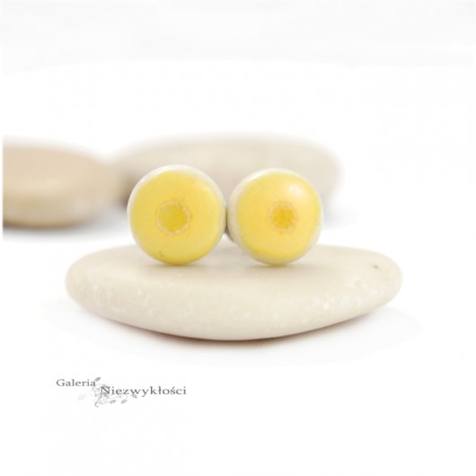 Żółty i beż- ceramiczne sztyfty Dorca