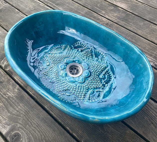 umywalki UM48 Umywalka ceramiczna, owalna, duża, kolor turkusowy z folkową koronką