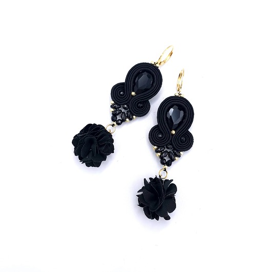 kolczyki soutache Rose kolczyki sutasz czarne eleganckie z kryształkiem i kwiatkiem