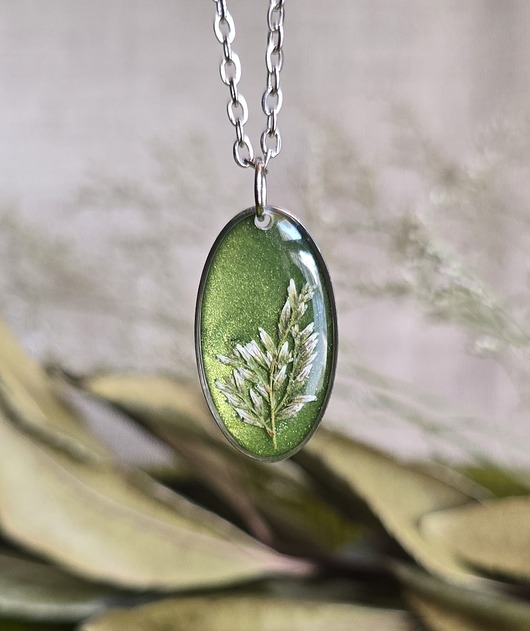 wisiory Srebrna zawieszka jajowata suszone kwiaty zboża zielona