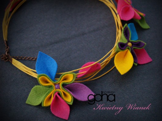 Kwietny Wianek -Biżuteria Autorska FlowerFelt Design