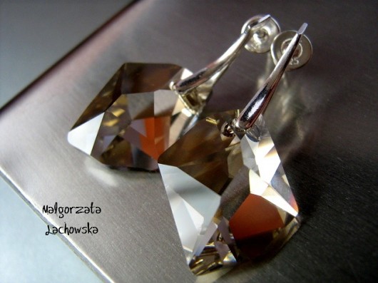 kryształ Swarovski na sztyftach Lahovska