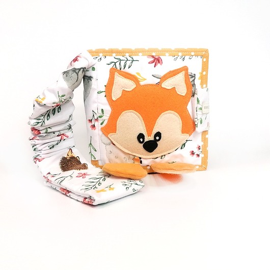 książeczki dla dzieci Quiet Book książeczka sensoryczna manipulacyjna Chytrusek Bejbik