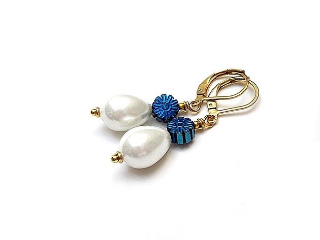 kolczyki pozłacane Kolczyki pozłacane Pearls /white and cobalt/ perły