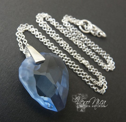 Light blue VeroNica
