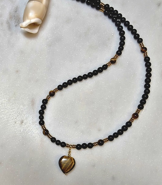 złote naszyjniki Naszyjnik z serduszkiem - turmalin i tygrysie oko