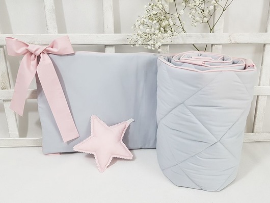 Ochraniacz pikowany szarość z różem Love White